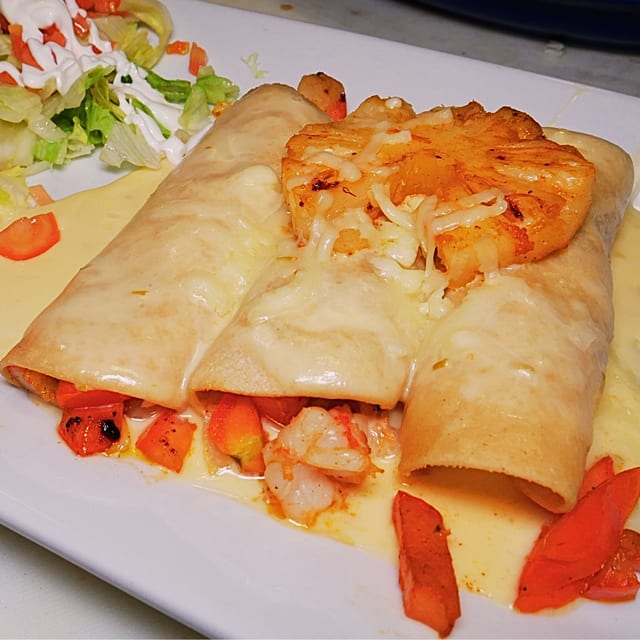 Enchiladas Del Mar.